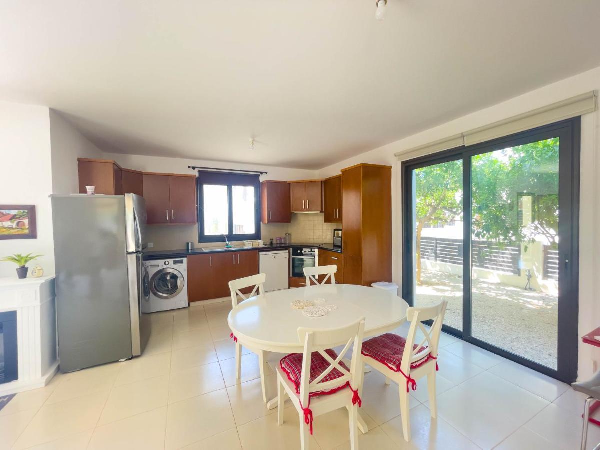 Villa Chrysa โปรทาราส ภายนอก รูปภาพ